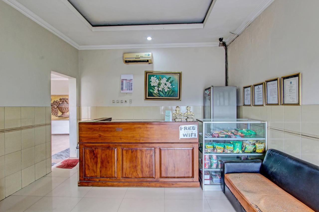 Oyo 91785 Hotel Srikandi Kalasan Tanjungtirto Экстерьер фото