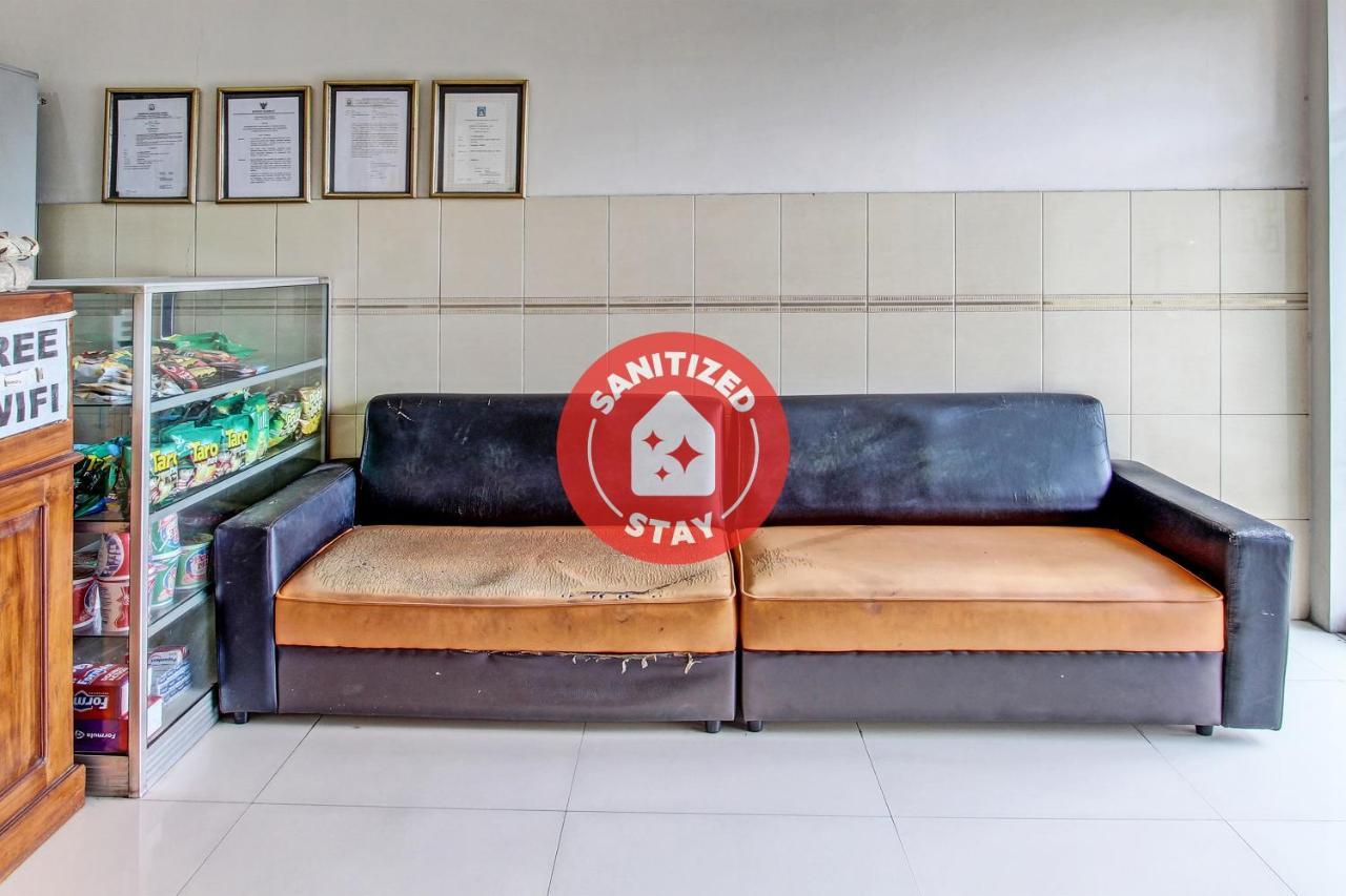 Oyo 91785 Hotel Srikandi Kalasan Tanjungtirto Экстерьер фото