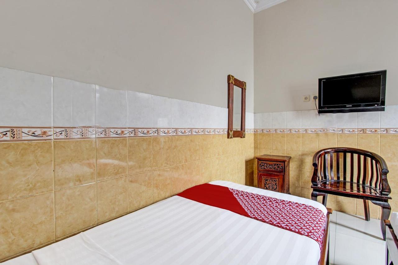 Oyo 91785 Hotel Srikandi Kalasan Tanjungtirto Экстерьер фото