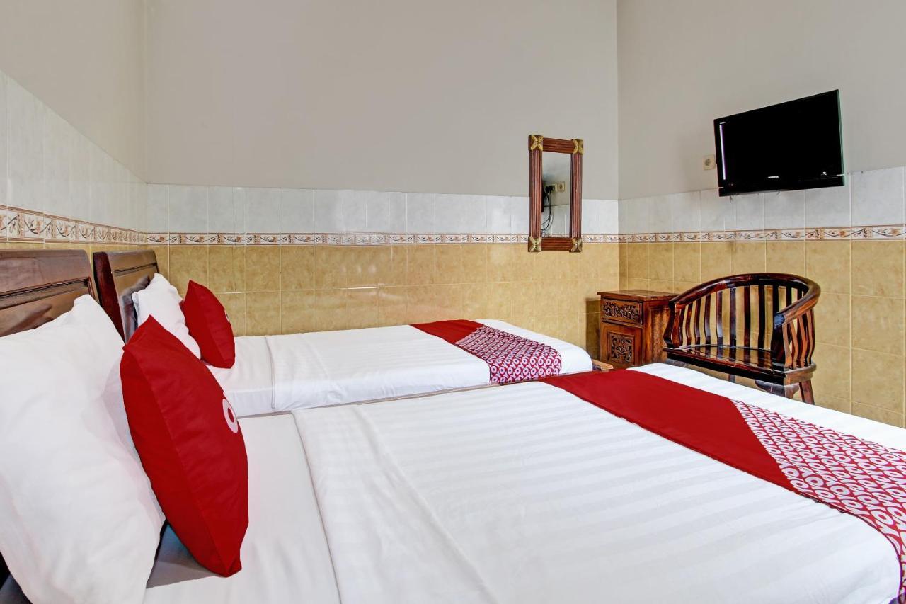 Oyo 91785 Hotel Srikandi Kalasan Tanjungtirto Экстерьер фото